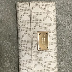 Michael Kors wallet